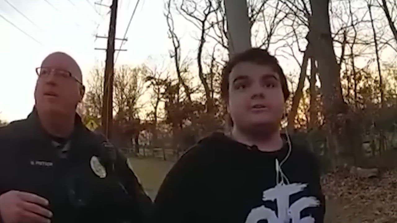 Genius Teen VS. Police
