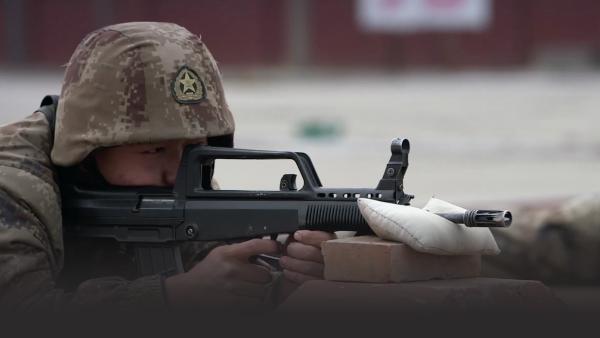 Beijing Special Combat Brigade training for combat